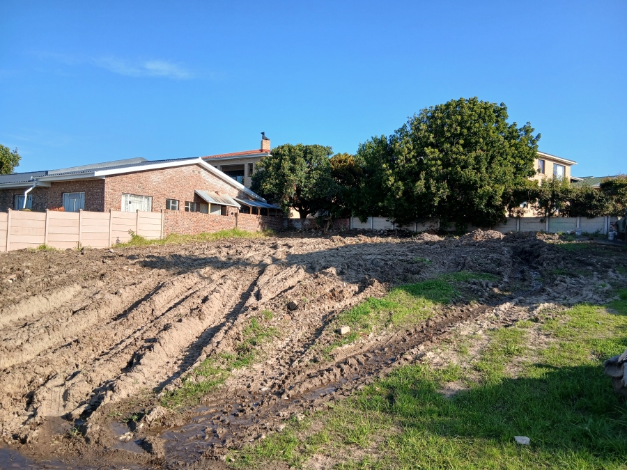 0 Bedroom Property for Sale in Wavecrest Eastern Cape